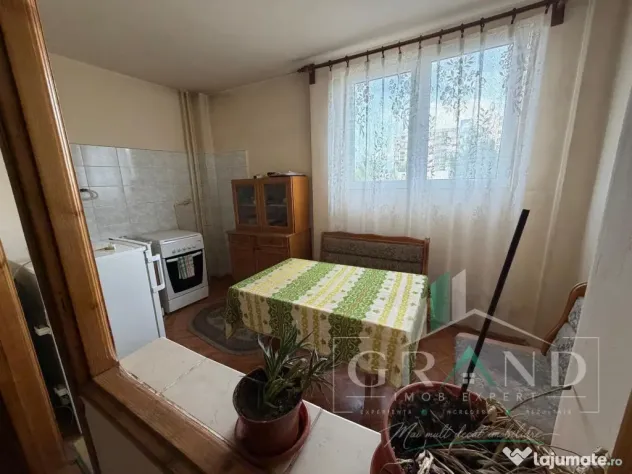 Garsonieră 28mp, etaj intermediar, Piata Flora, Mănăștur - Cluj-Napoca (Cluj)
