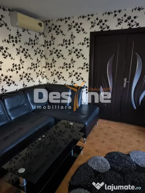 Casă P+E+M + corp secundar , 240 mp teren , 2 garaje - Bucuresti (Bucuresti-Ilfov)