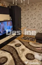 Casă P+E+M + corp secundar , 240 mp teren , 2 garaje 