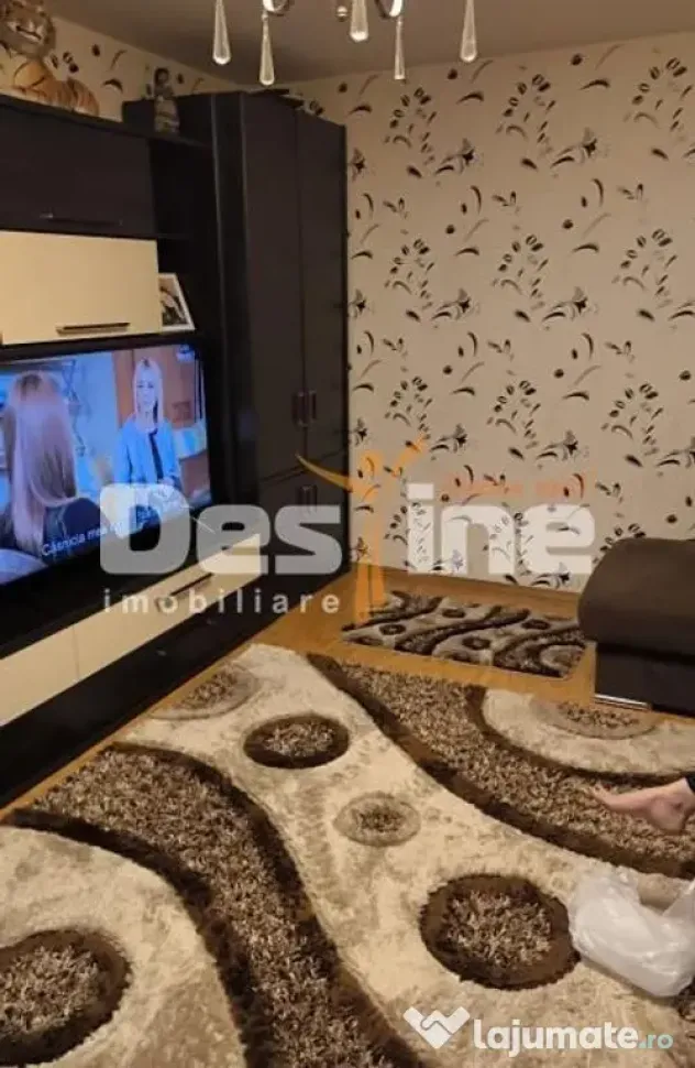 Casă P+E+M + corp secundar , 240 mp teren , 2 garaje - Bucuresti (Bucuresti-Ilfov)