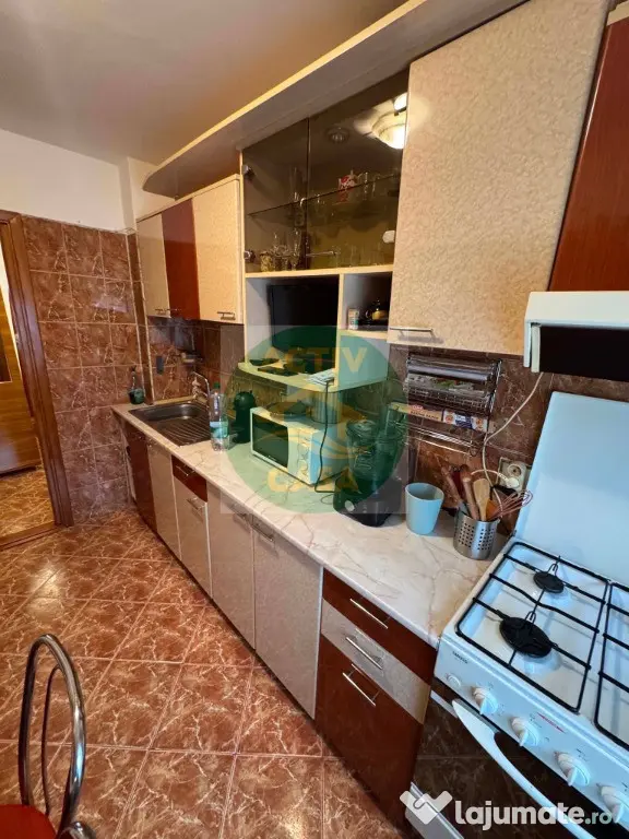 3 CAMERE DECOMANDATE 2 BALCOANE - Roman (Neamt)