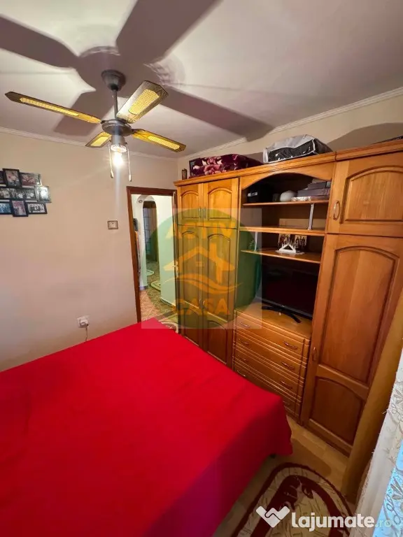 3 CAMERE DECOMANDATE 2 BALCOANE - Roman (Neamt)