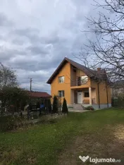 Casa individuala 4 camere, 2 bai, teren generos Gilau 