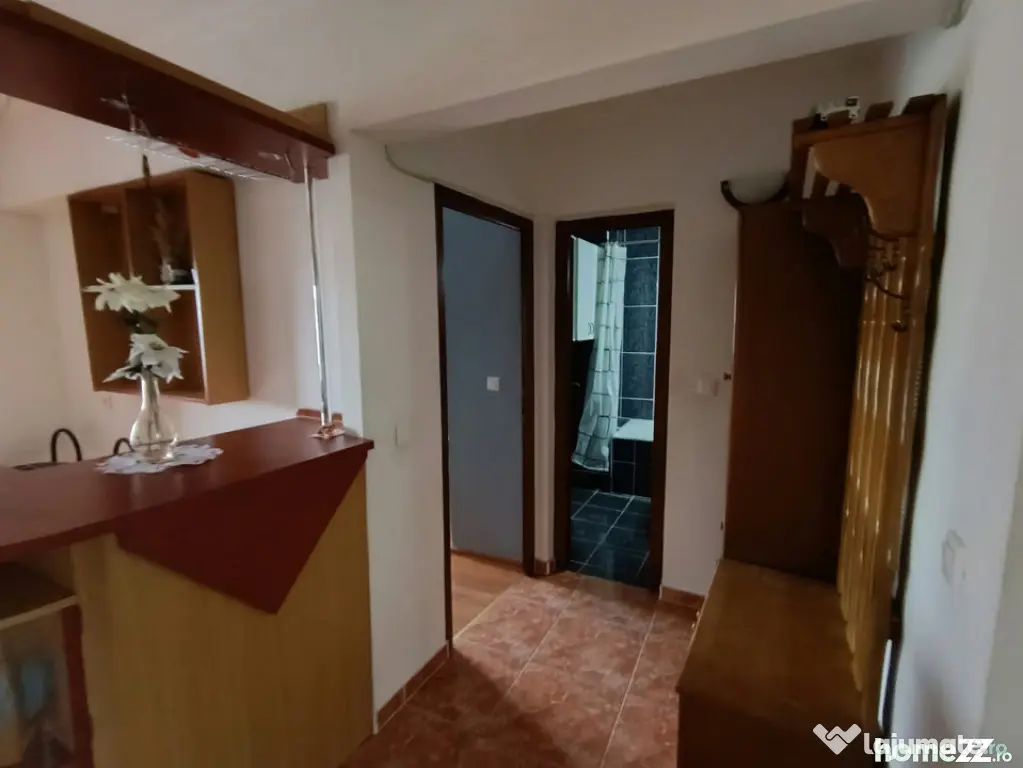 Apartament cu 3 camere și garaj, zona Republicii - Baia Mare (Maramures)