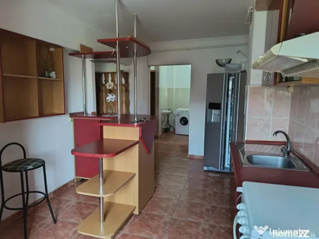 Apartament cu 3 camere și garaj, zona Republicii - Baia Mare (Maramures)