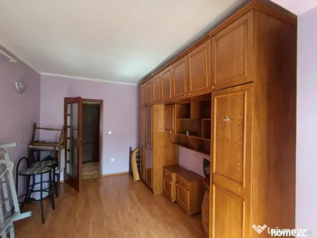 Apartament cu 3 camere și garaj, zona Republicii - Baia Mare (Maramures)