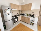 Apartament 2 camere, parcare, zona Vivo 