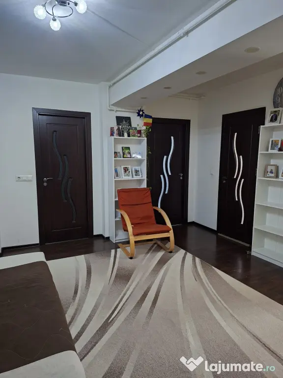 Prorietar vand apartamen 2 camere 67mp