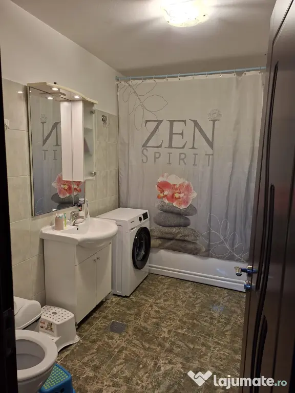 Prorietar vand apartamen 2 camere 67mp
