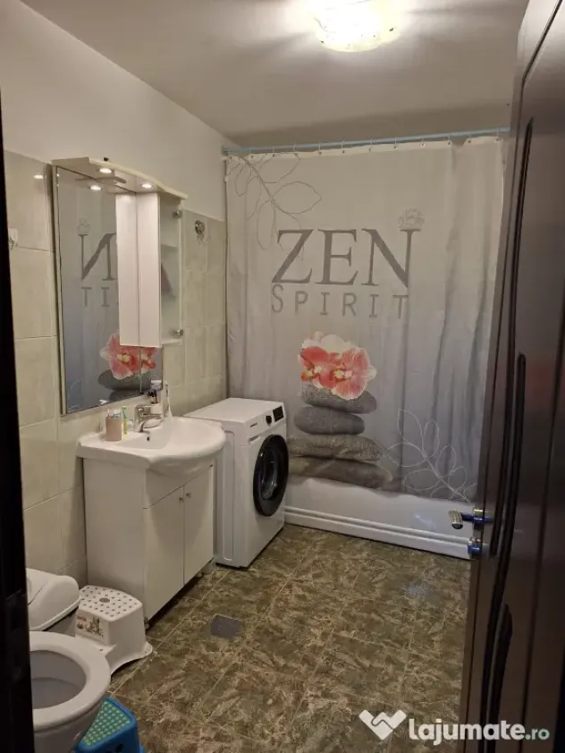 Prorietar vand apartamen 2 camere 67mp
