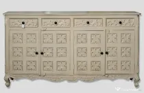 Comoda din Lemn Sculptat