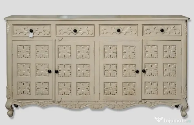 Comoda din Lemn Sculptat