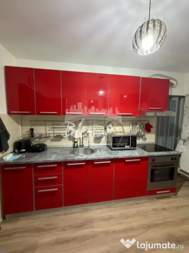 Apartament 3 camere situat in zona Faleza Nord, langa plaja - Constanta (Constanta)