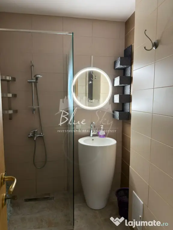 Apartament 3 camere situat in zona Faleza Nord, langa plaja - Constanta (Constanta)
