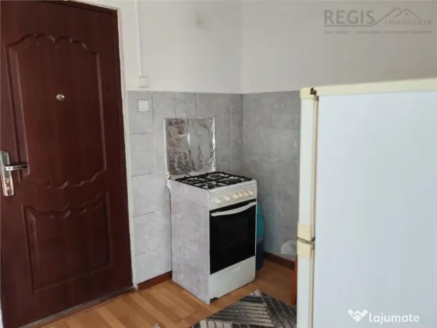 Garsoniera | zona Tractorul - Brasov (Brasov)