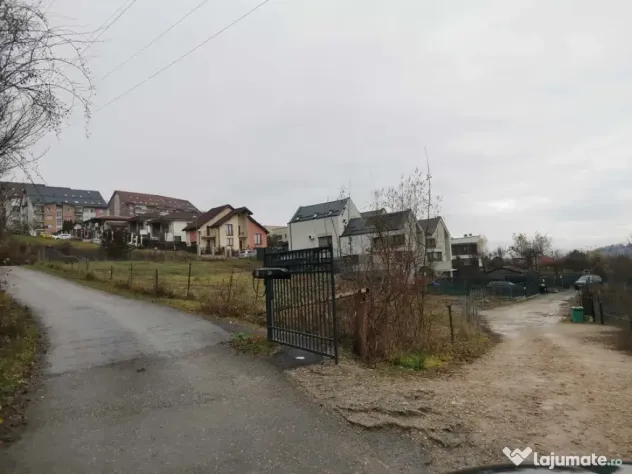 Teren intravilan, 1544 mp,cu front la 2 strazi de 38 m in Z - Cluj-Napoca (Cluj)