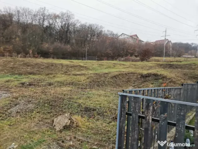 Teren intravilan, 1544 mp,cu front la 2 strazi de 38 m in Z - Cluj-Napoca (Cluj)