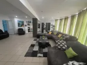 Se vinde casă spatioasa și spațiu comercial – Butoie?