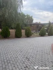Se vinde casă spatioasa și spațiu comercial – Butoie?