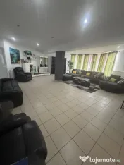 Se vinde casă spatioasa și spațiu comercial – Butoie?