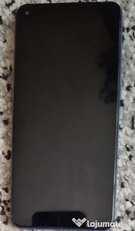 Vand Iphone 11 și Redmi Note9