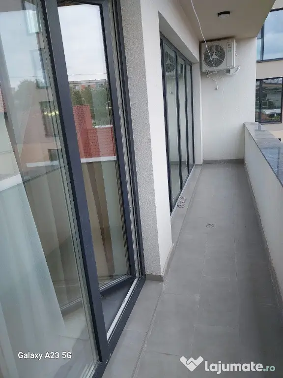 Inchiriez apartament 2 camere Dacia - bloc nou - loc de parcare inclus - Constanta (Constanta)