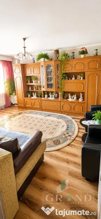 Apartament 2 camere, decomandate, etaj intermediar, Mănăș - Cluj-Napoca (Cluj)