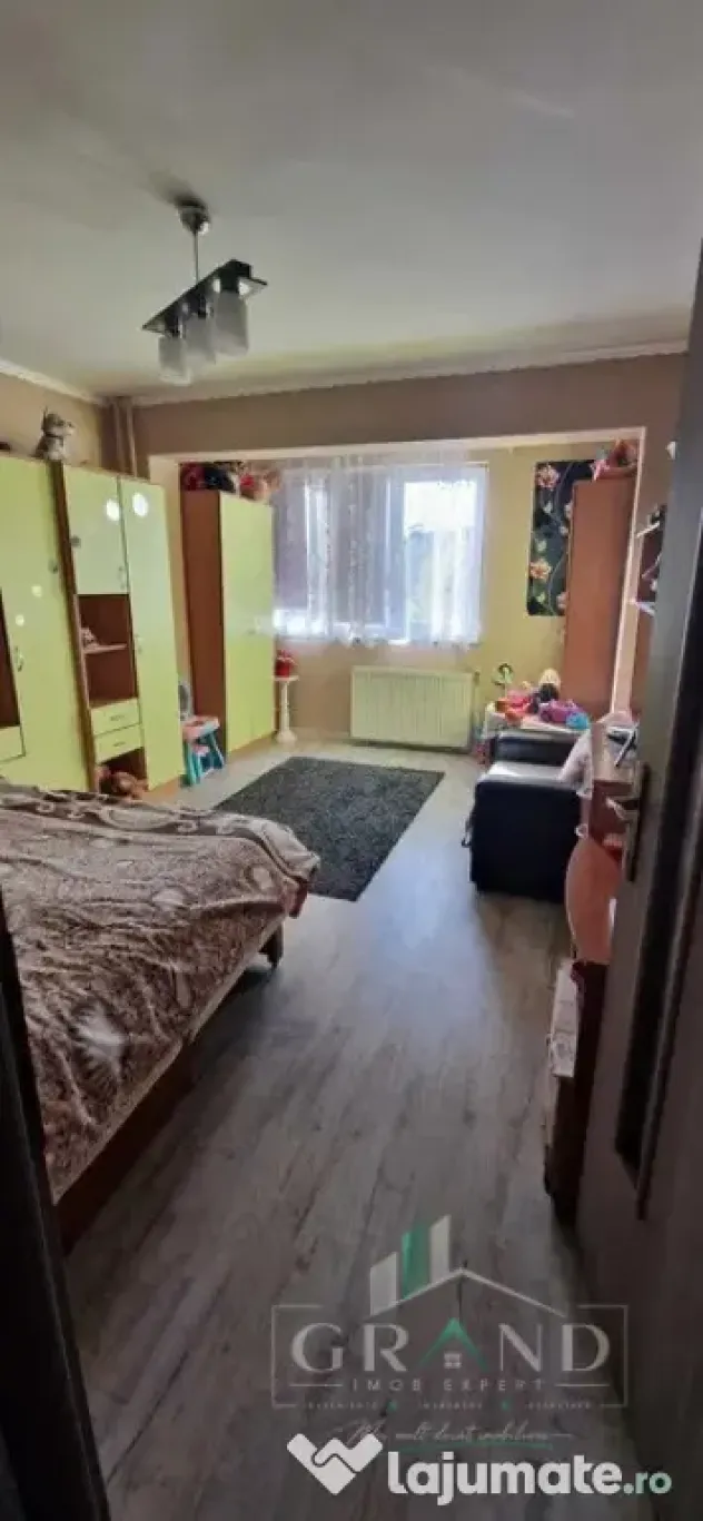 Apartament 2 camere, decomandate, etaj intermediar, Mănăș - Cluj-Napoca (Cluj)