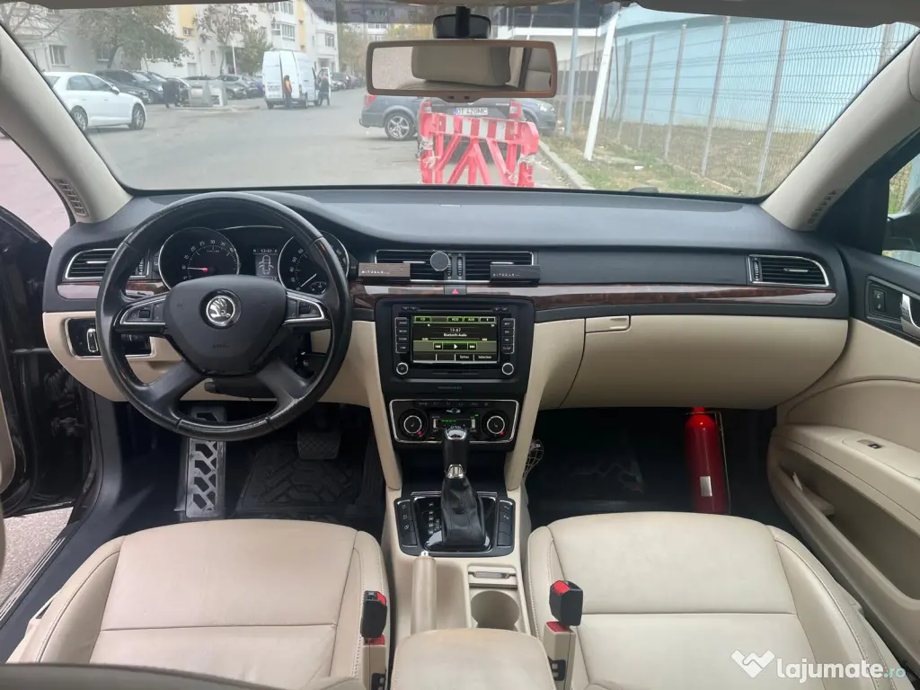 Skoda Superb 2015 second