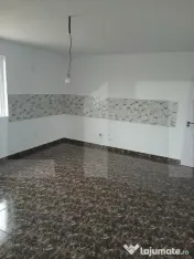 Casa la cheie,5 camere, 130 mp utili,teren 735 mp 