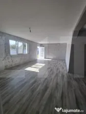 Casa la cheie,5 camere, 130 mp utili,teren 735 mp 