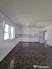Casa la cheie,5 camere, 130 mp utili,teren 735 mp 