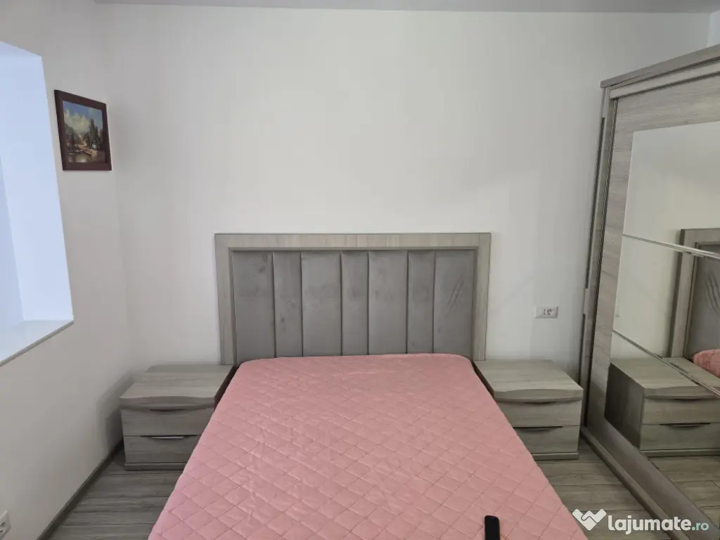 Ofer spre inchiriere apartament cu 3 camere bd. Garii