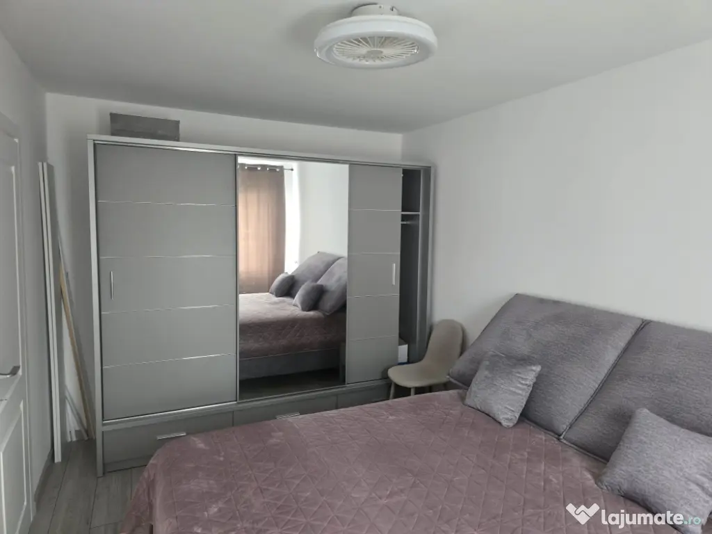Ofer spre inchiriere apartament cu 3 camere bd. Garii