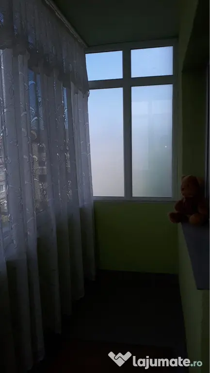 Închiriez apartament 2 camere decomandat soarelui