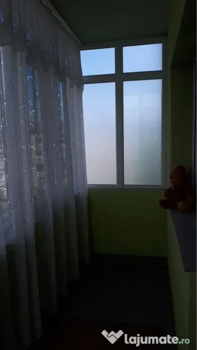 Închiriez apartament 2 camere decomandat soarelui