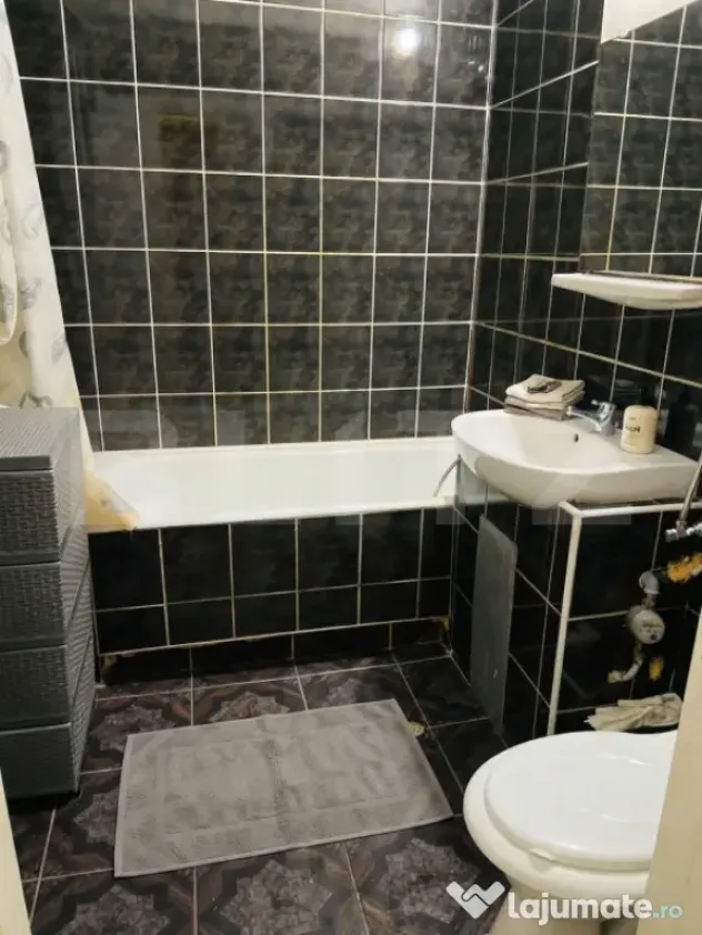 Apartament 3 camere decomandate in Manastur, Zona Big, cu AC - Cluj-Napoca (Cluj)