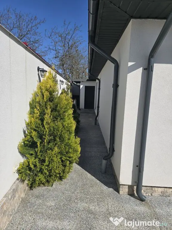 Casa deosebita in Valu lui Traian aproape de soseaua nati... - Valu Lui Traian (Constanta)