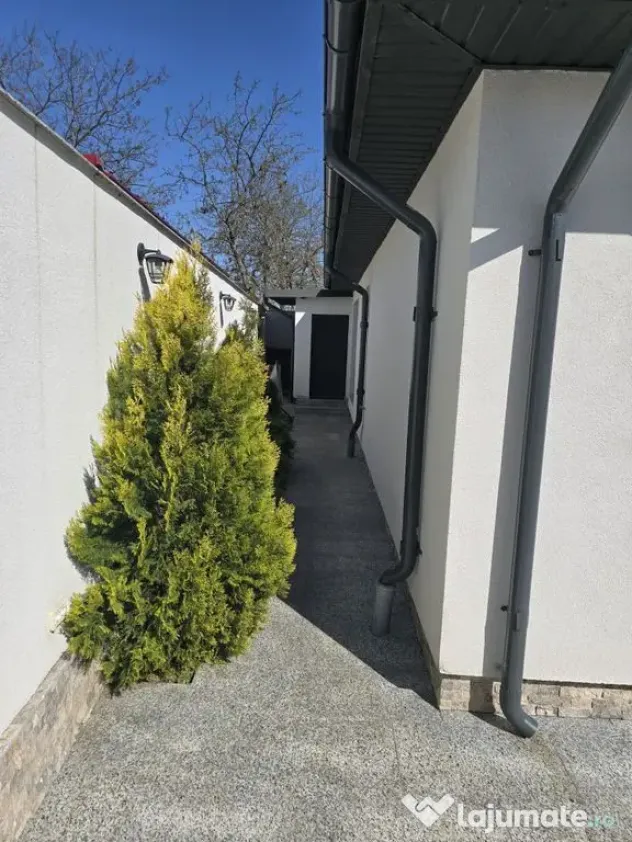Casa deosebita in Valu lui Traian aproape de soseaua nati... - Valu Lui Traian (Constanta)