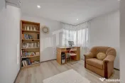 Vilă 342 mp cu piscină și 800 mp teren / 4 dormitoare ... 