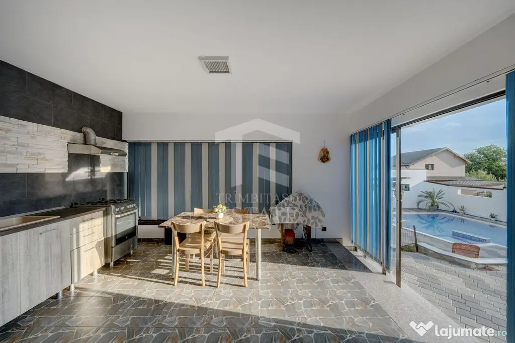 Vilă 342 mp cu piscină și 800 mp teren / 4 dormitoare ... - Pleasa (Prahova)