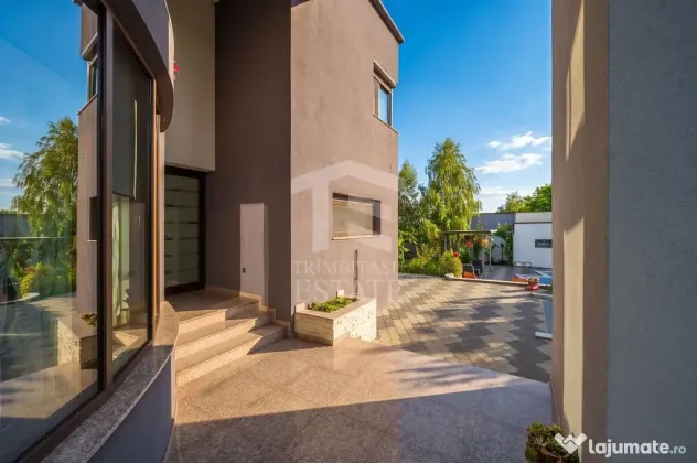 Vilă 342 mp cu piscină și 800 mp teren / 4 dormitoare ... - Pleasa (Prahova)