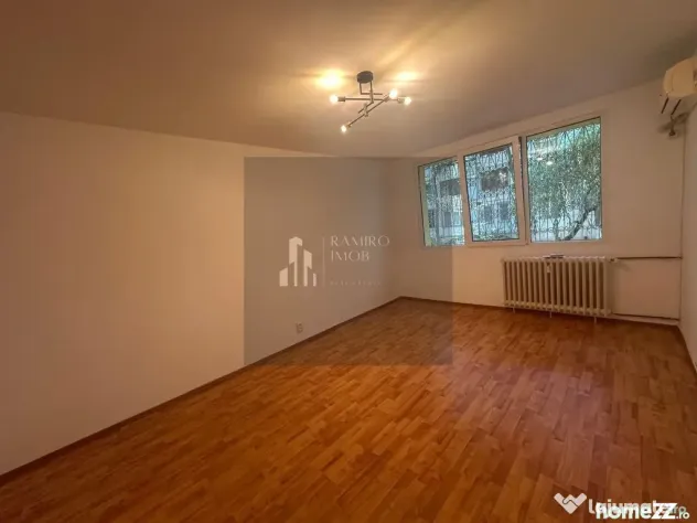 Garsoniera decomandata Constantin Brancoveanu / Piata Resita - Bucuresti (Bucuresti-Ilfov)