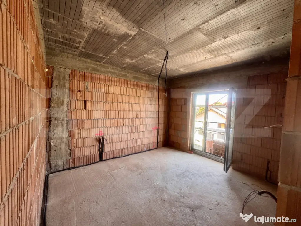 Casă P+1 în construcție | Zona Selgros | 120 mp utili | 2 - Craiova (Dolj)