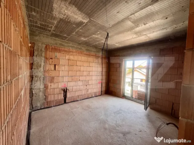 Casă P+1 în construcție | Zona Selgros | 120 mp utili | 2 - Craiova (Dolj)