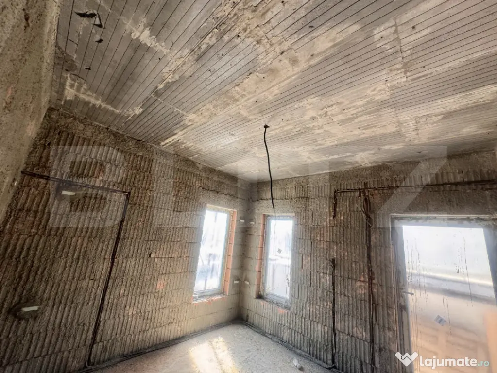 Casă P+1 în construcție | Zona Selgros | 120 mp utili | 2 - Craiova (Dolj)