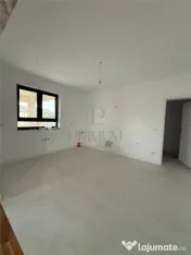 CASA INSIDIVUALA - SUPERBA - PISCINA INCALZITA - ZONA EXCELE 