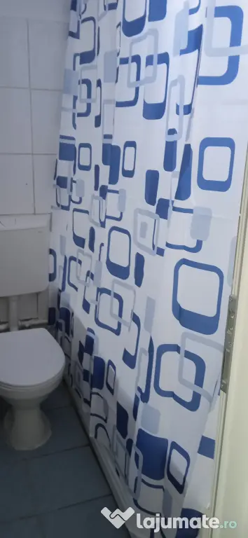 Închiriez garsoniera