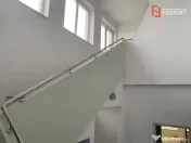 Spatiu comercial cu 6 incaperi de inchiriat in Giarmata, zon