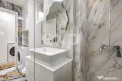 Apartament 3 camere | 2 băi | complet renovat | Buziaș 